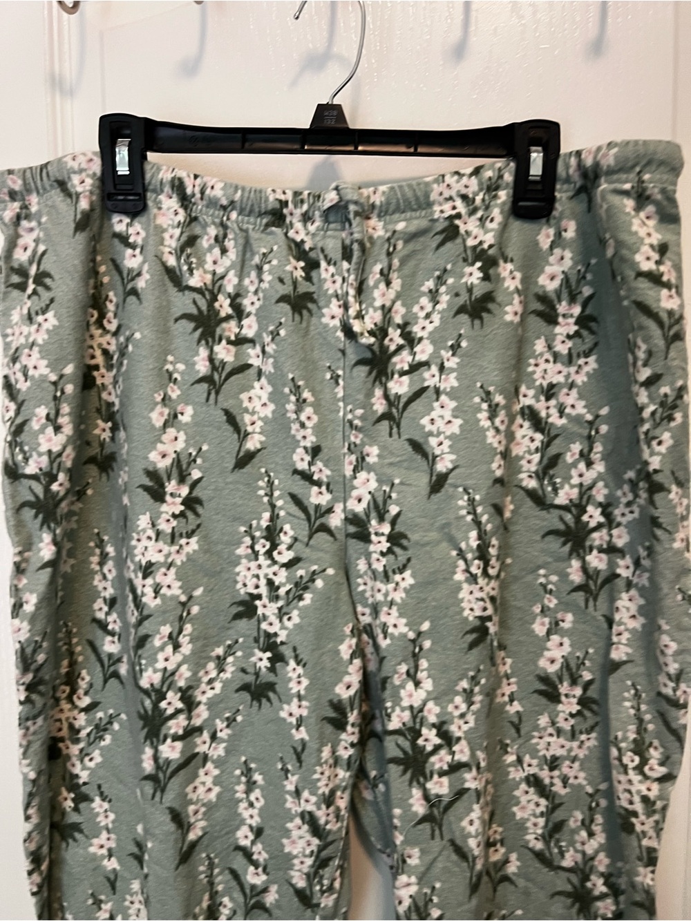 Garnet Hill Sage Green Floral Satin Pajama Set - Picture 7 of 12